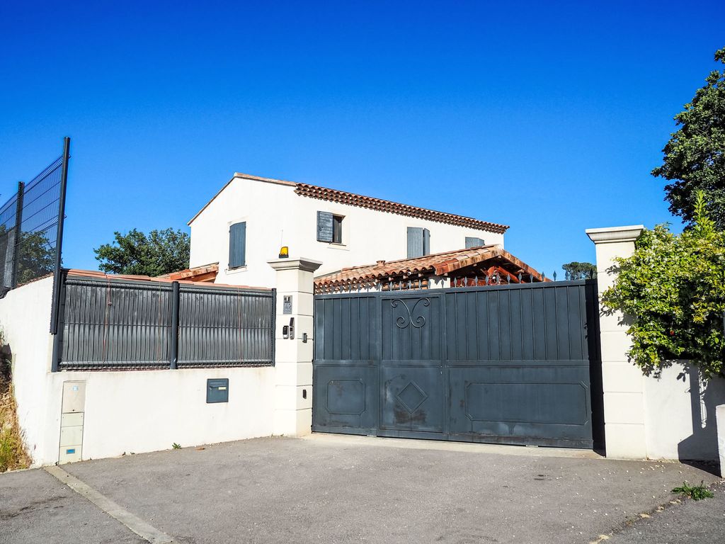 Apartment Colombier