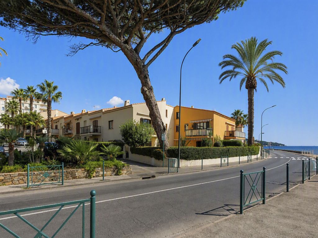 Les Embruns
