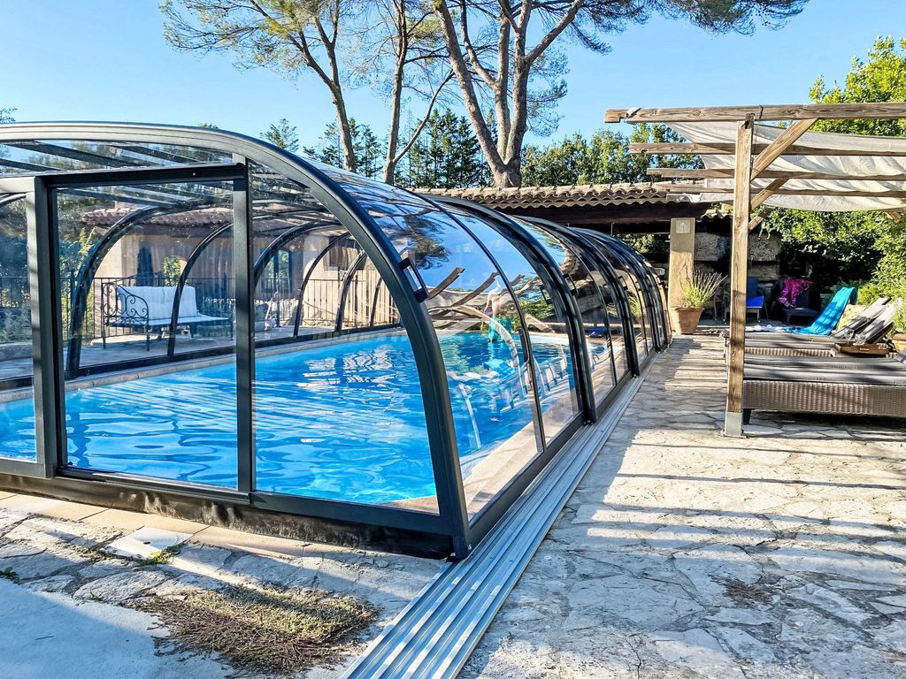 Klimatisiertes Mas Les Heures Bleues mit Pool