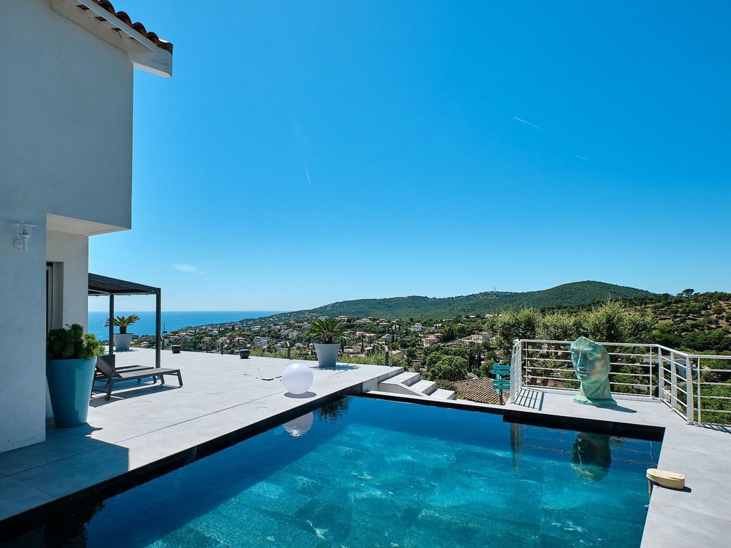 Villa 259 mit Meerblick, Pool und Jacuzzi