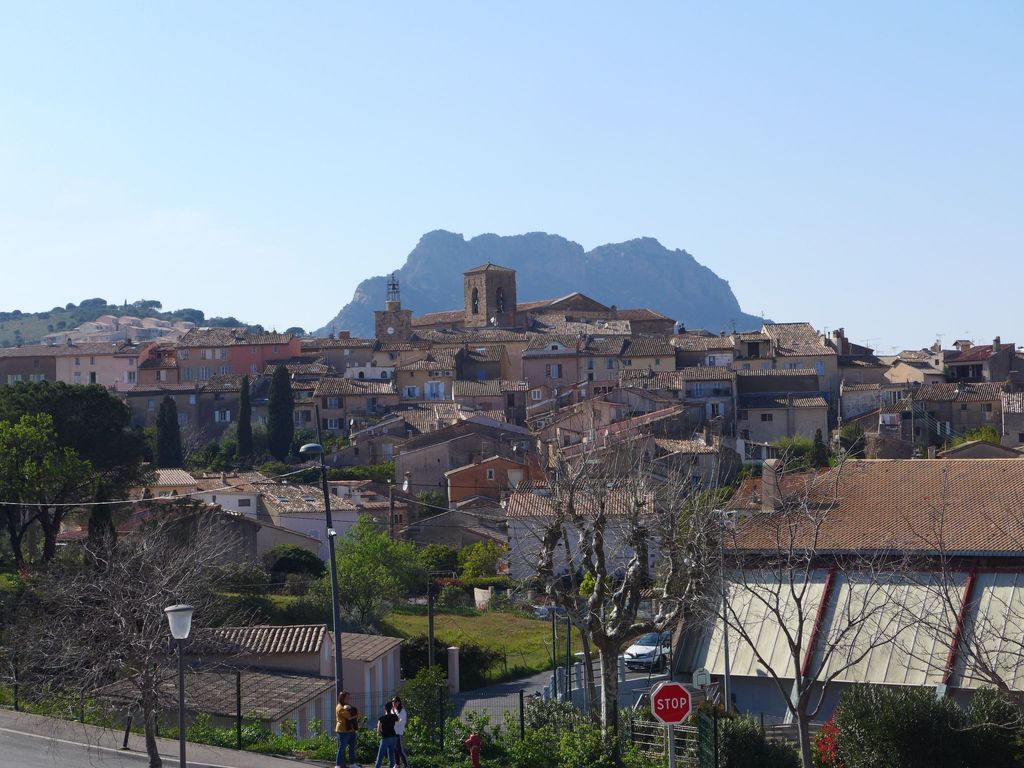 Le Green Village