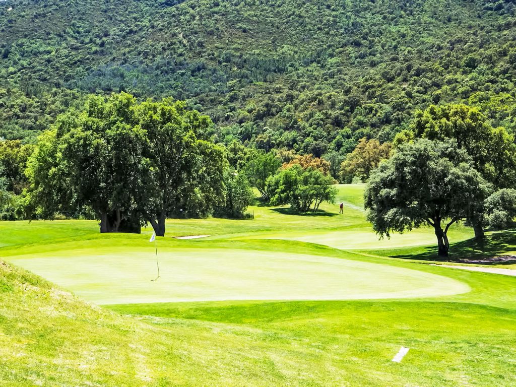 Le Green Village