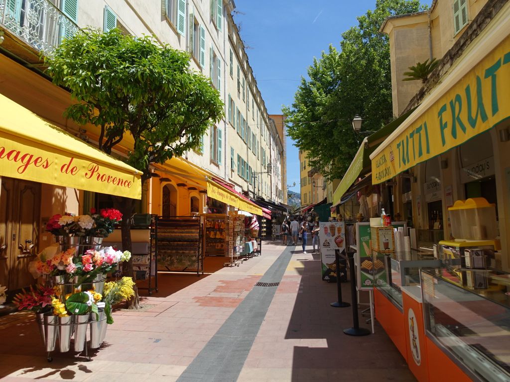 Le Magellan