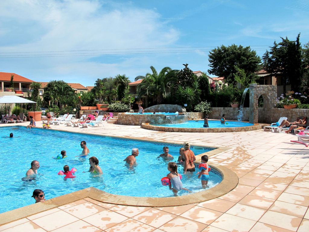 Club Benista T2