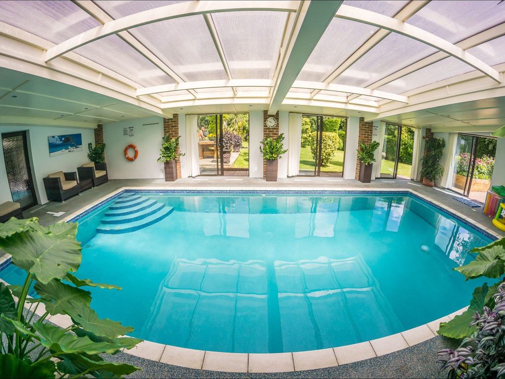 Anwesen mit Pool