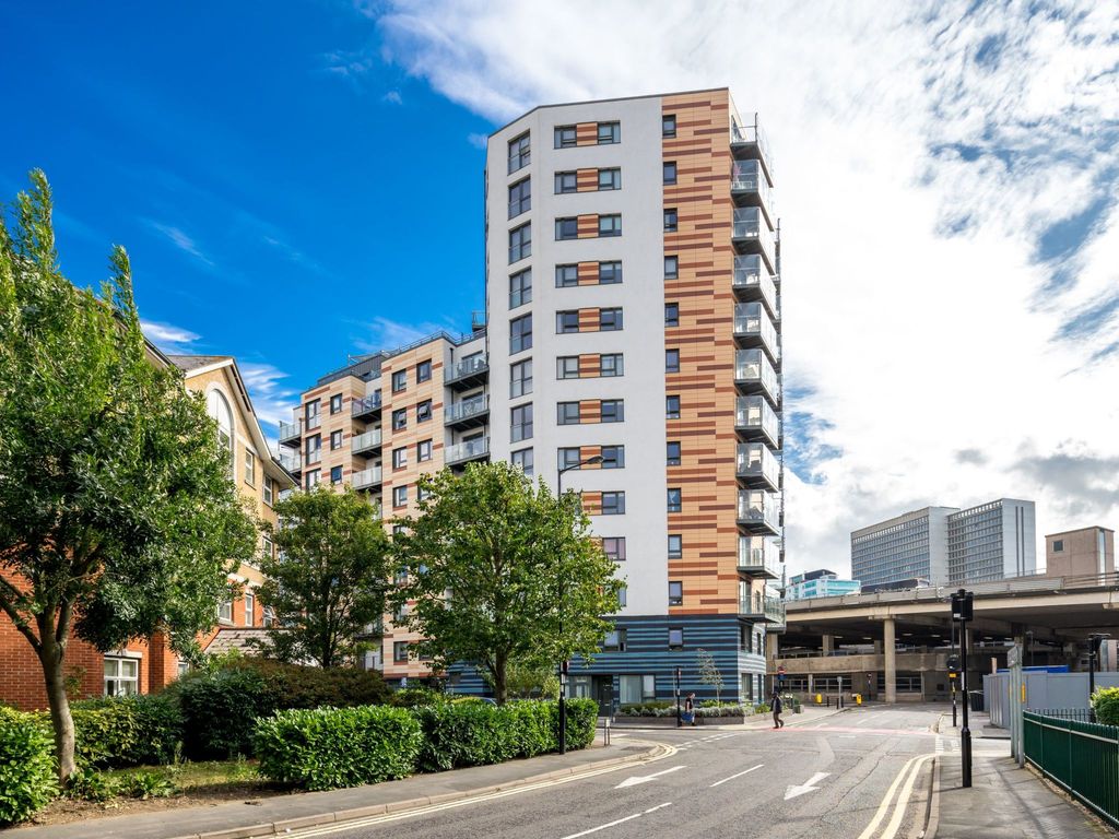 Atemberaubende Wohnung, in der Nähe von East Croydon Station