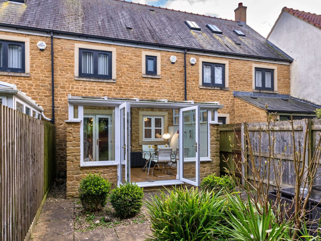 Hollies Cottage, Willow (2 bed)