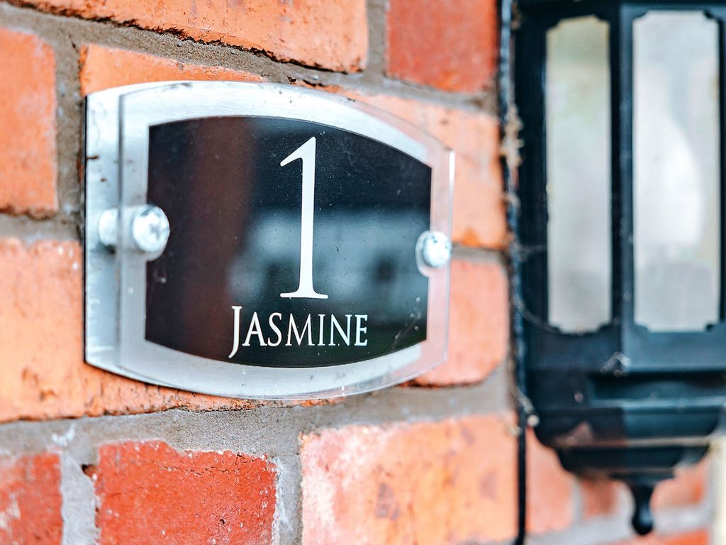 Jasmine Country Cottage