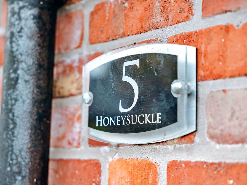 Honeysuckle Country Cottage