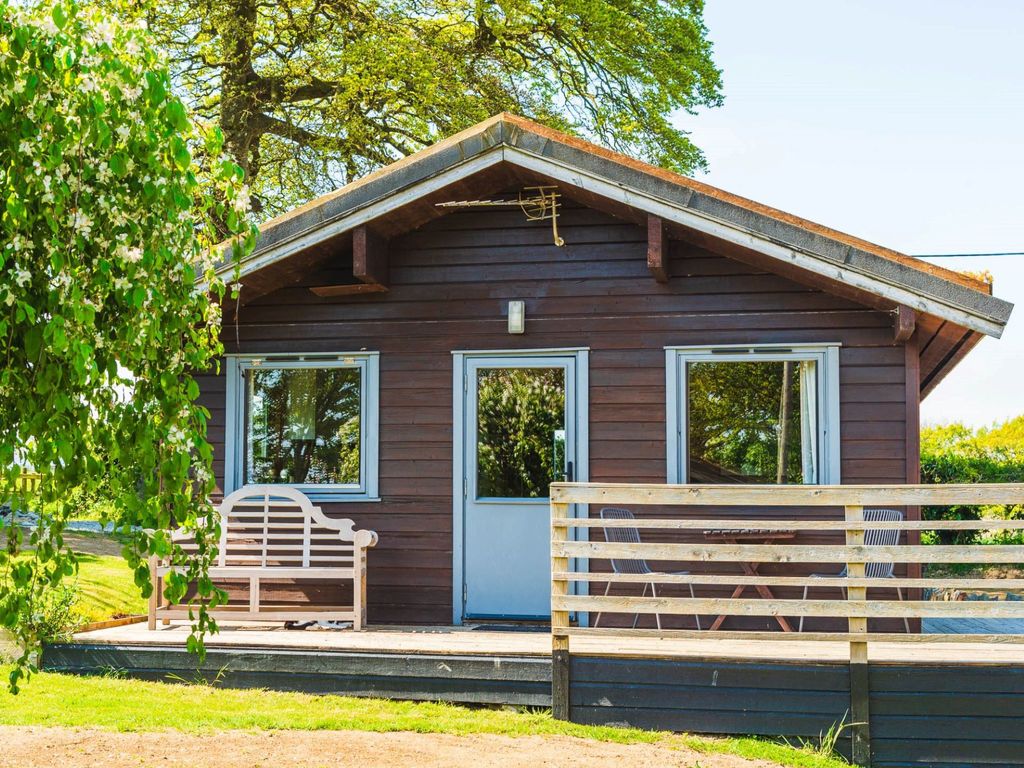 Lodge 2