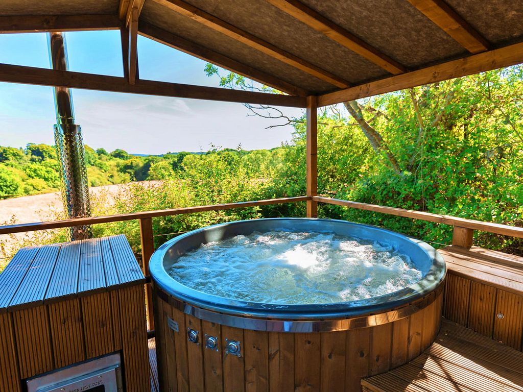 Scotney Luxury Dome