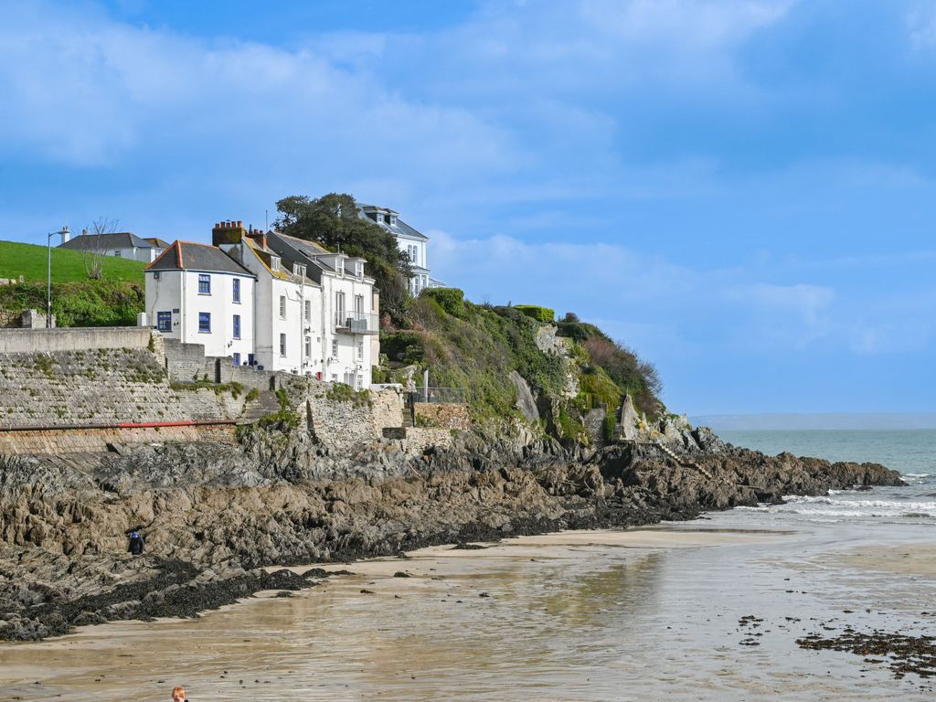 Dolphin Cottage
