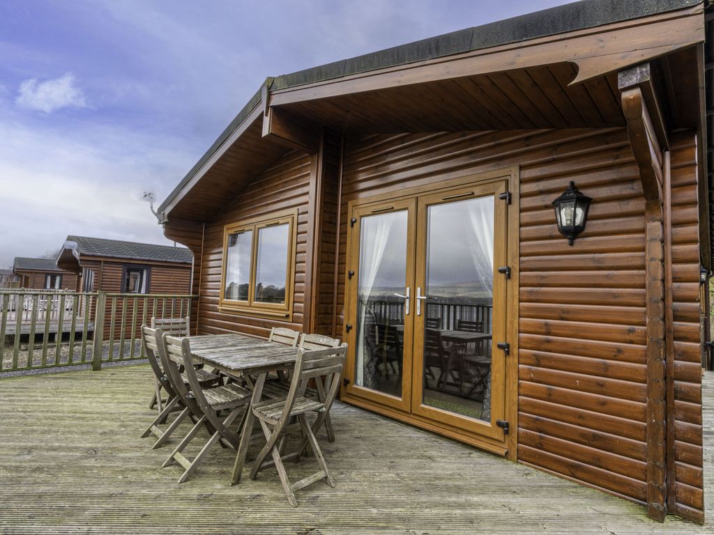 Loch Leven Lodge 10