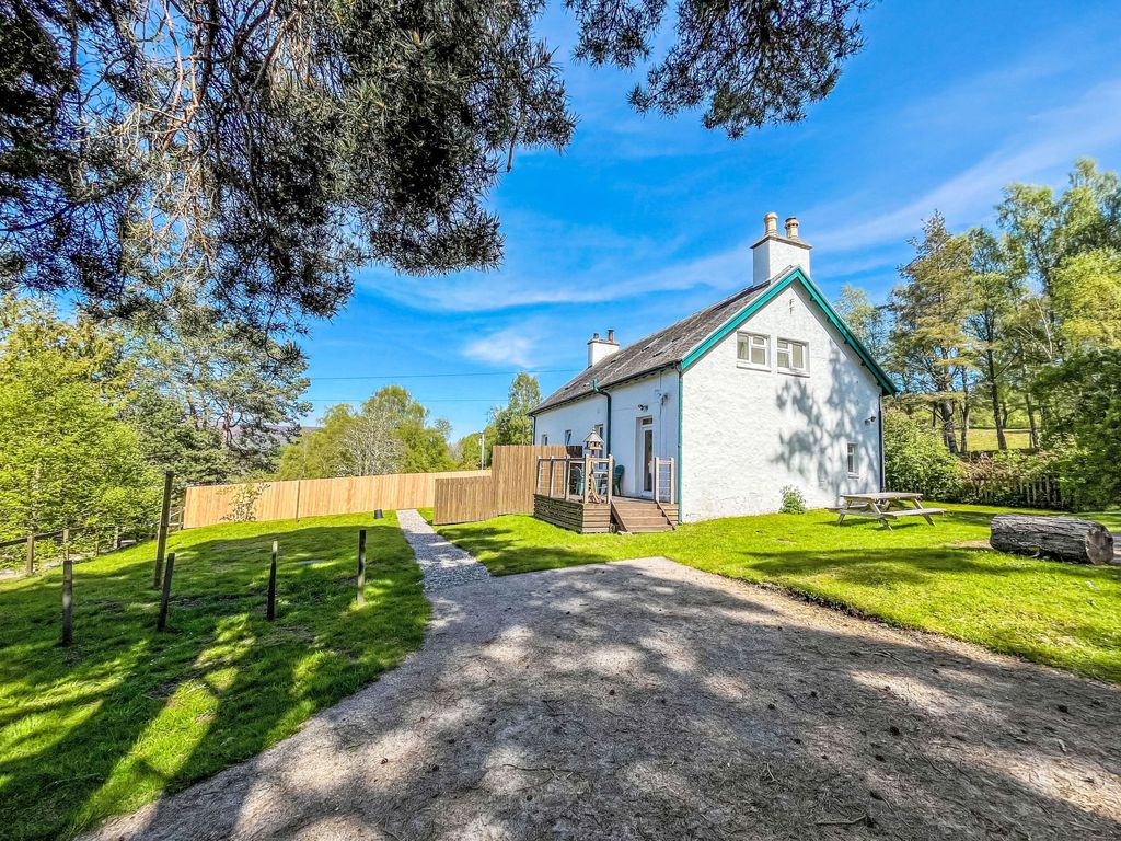 1 Railway Cottage