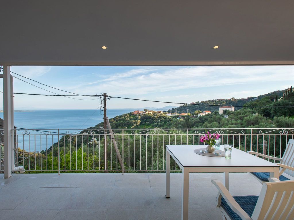 Studio mit atemberaubendem Blick auf das Meer