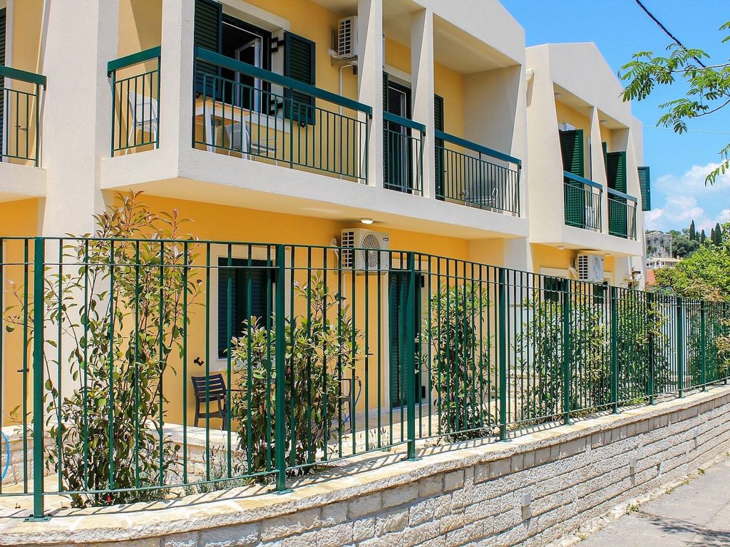 Stilvolle Erdgeschosswohnung Wave Tessera in Kassiopi