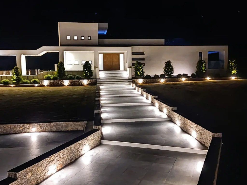 Luxuriöse Villa am Meer mit beheizbarem Pool