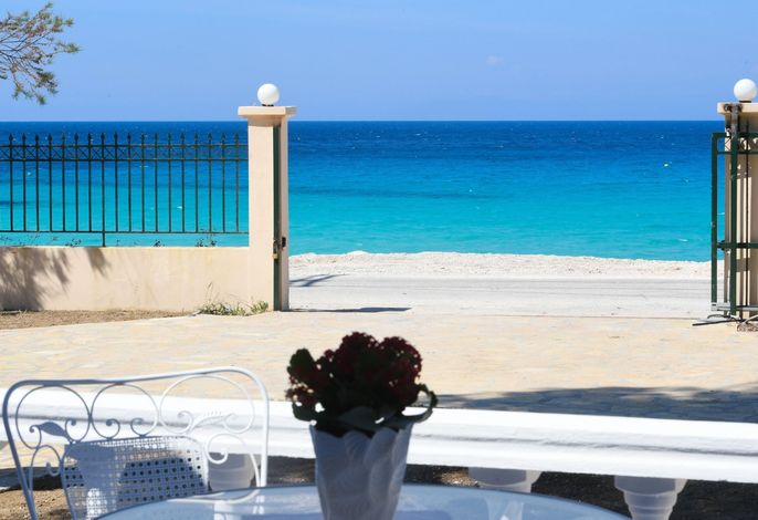 Eine unabhängige, voll ausgestattete Wohnung direkt am Meer.