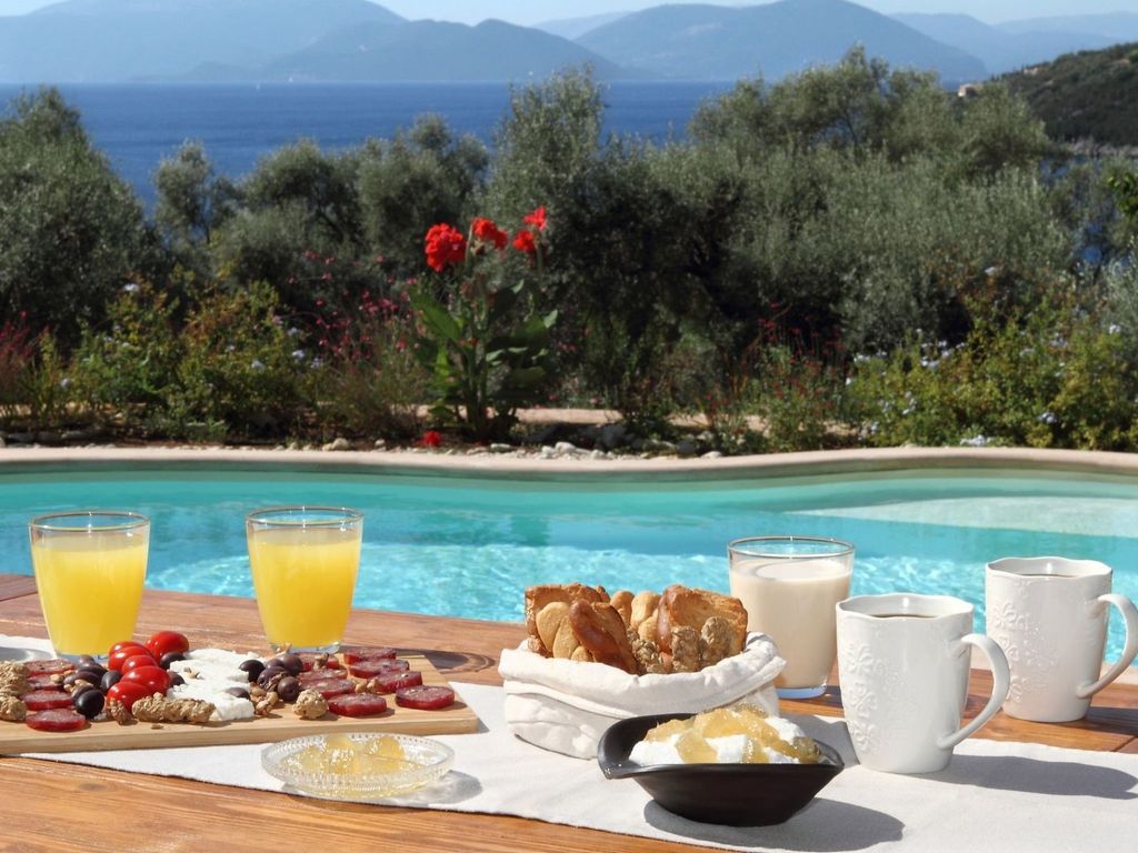 "Agapi" mit Infinity-Pool