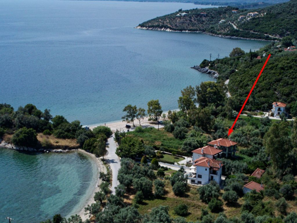 Lefokastro bay 1