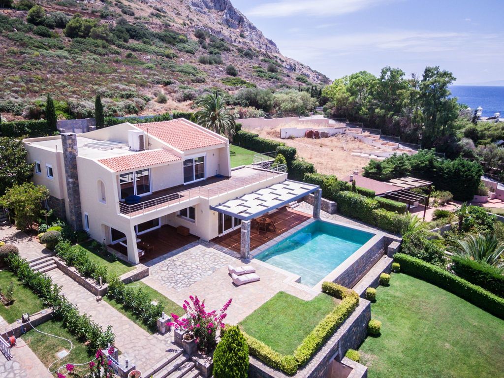 Analisa Luxus-Villa