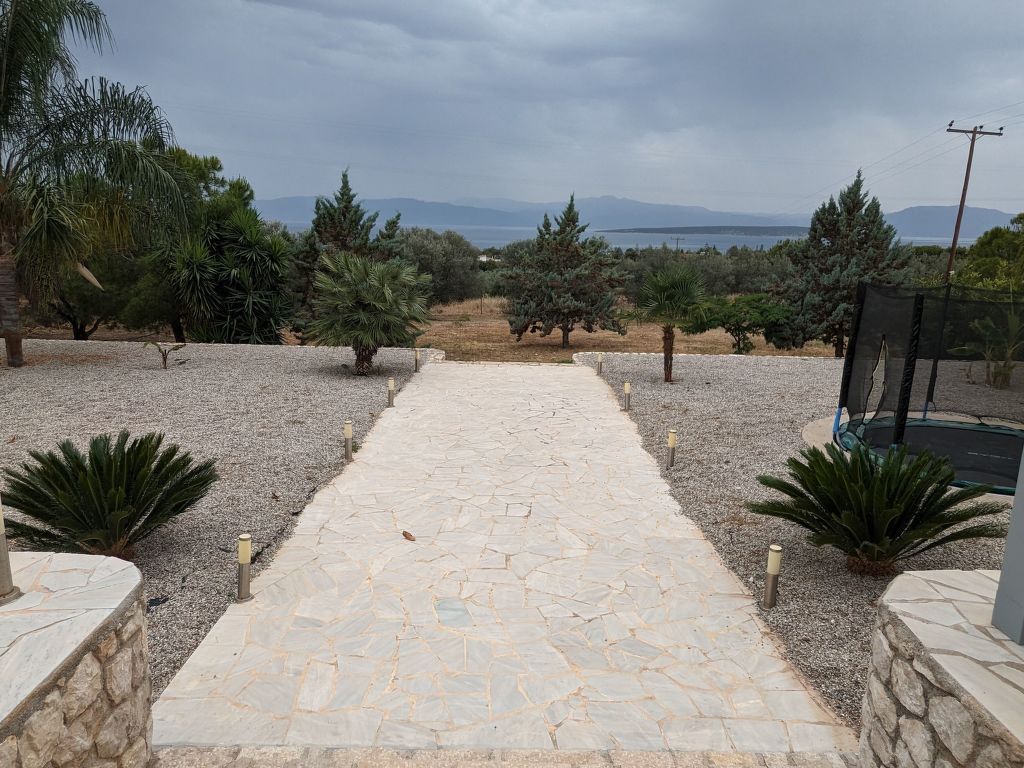 Anwesen "Villa Livadia" mit Infinity-Pool