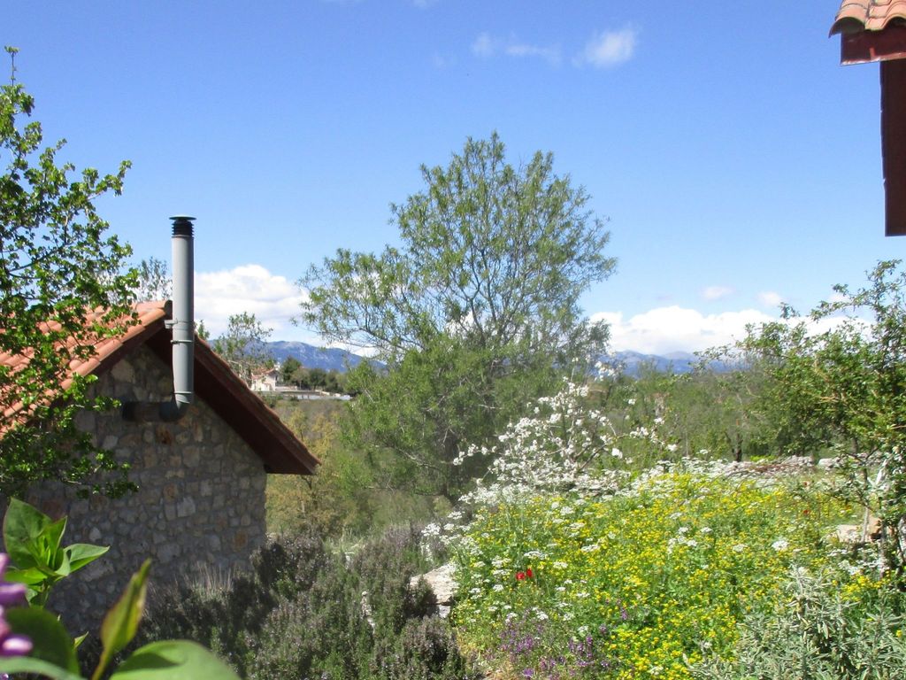 Romantic Stonehouse