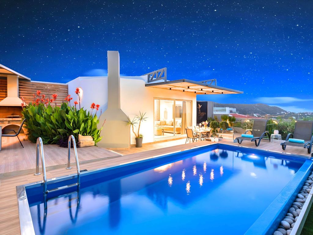 Canes Villa Beheizter Pool