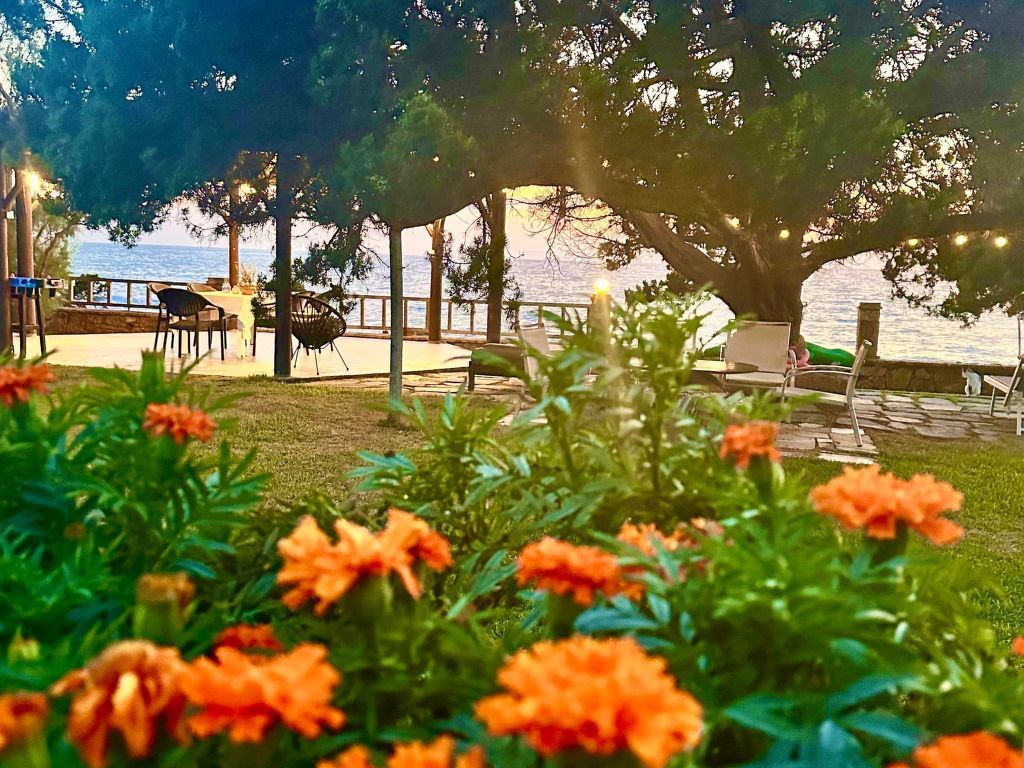 Apartment mit Meer- und Gartenblick - Genari Beach