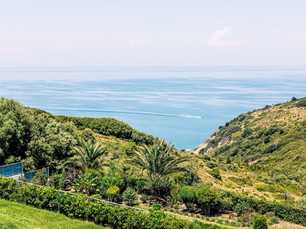 mit Privatpool für 9 Personen ca. 175 m&sup2; in Skiathos, Ägäis (Skiathos)