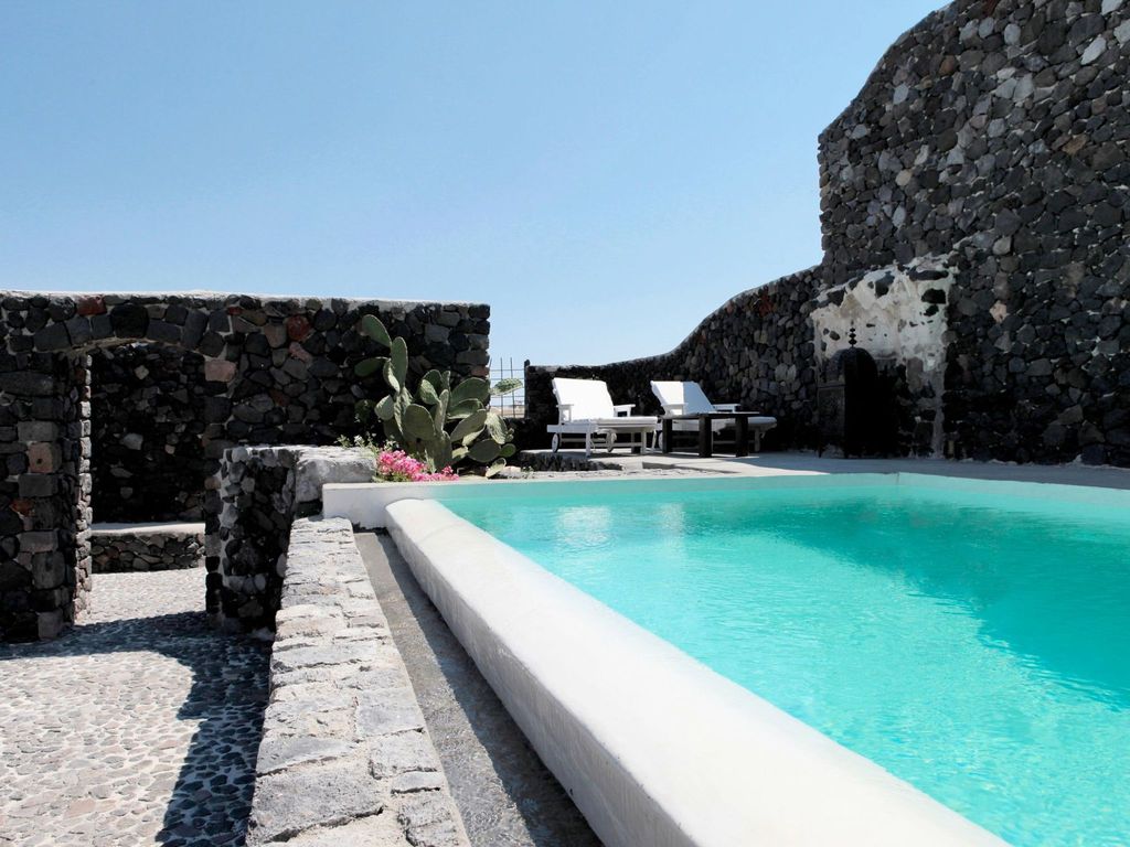 Villa "Mansion Kyani" mit Infinity-Pool