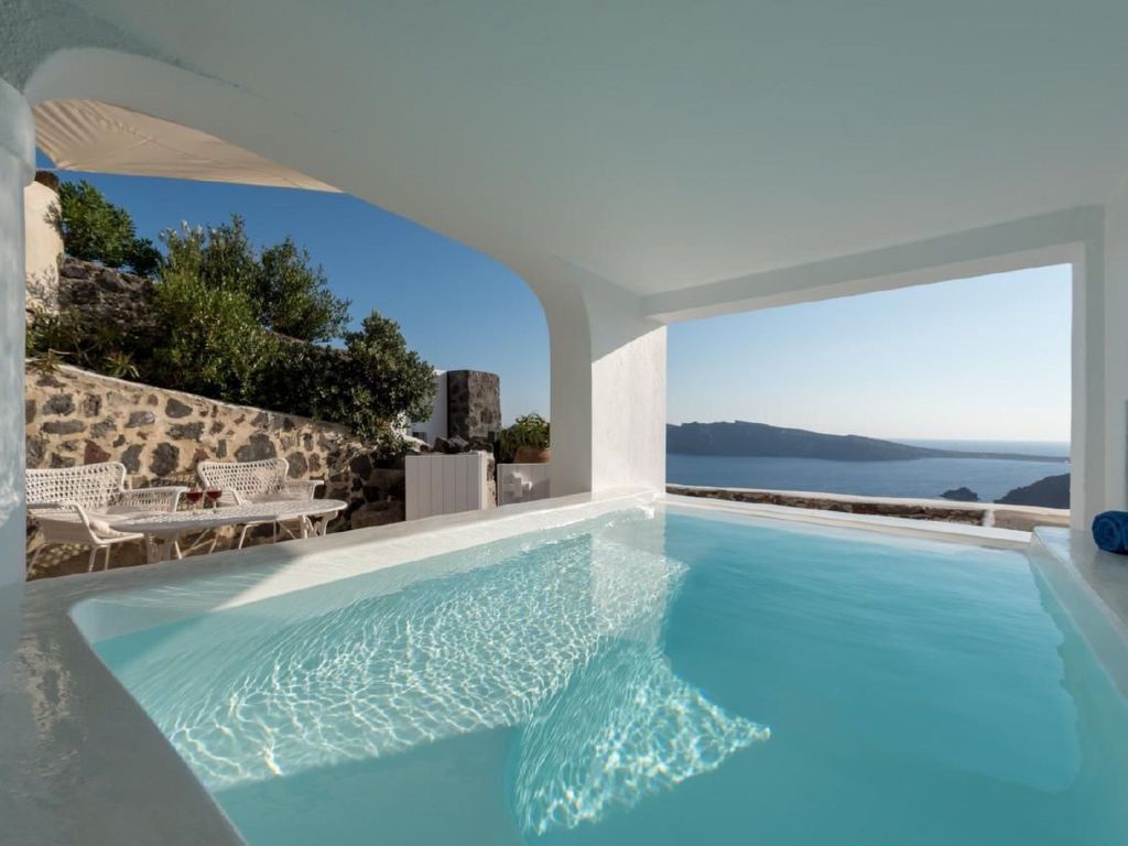Charaktervolle Villa mit Tauchbecken und fantastischer Aussicht