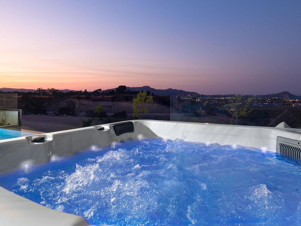 Trapezia Luxury Living - Diamond