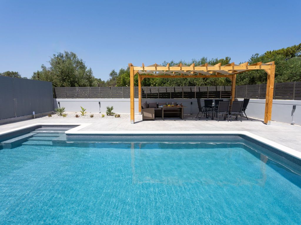 Ferienvilla "Villa Pasadra" mit eigenem Pool