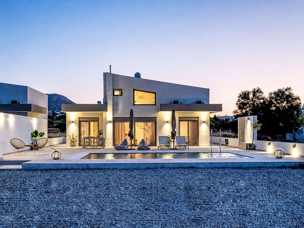 Azzurro Luxury Villa 4