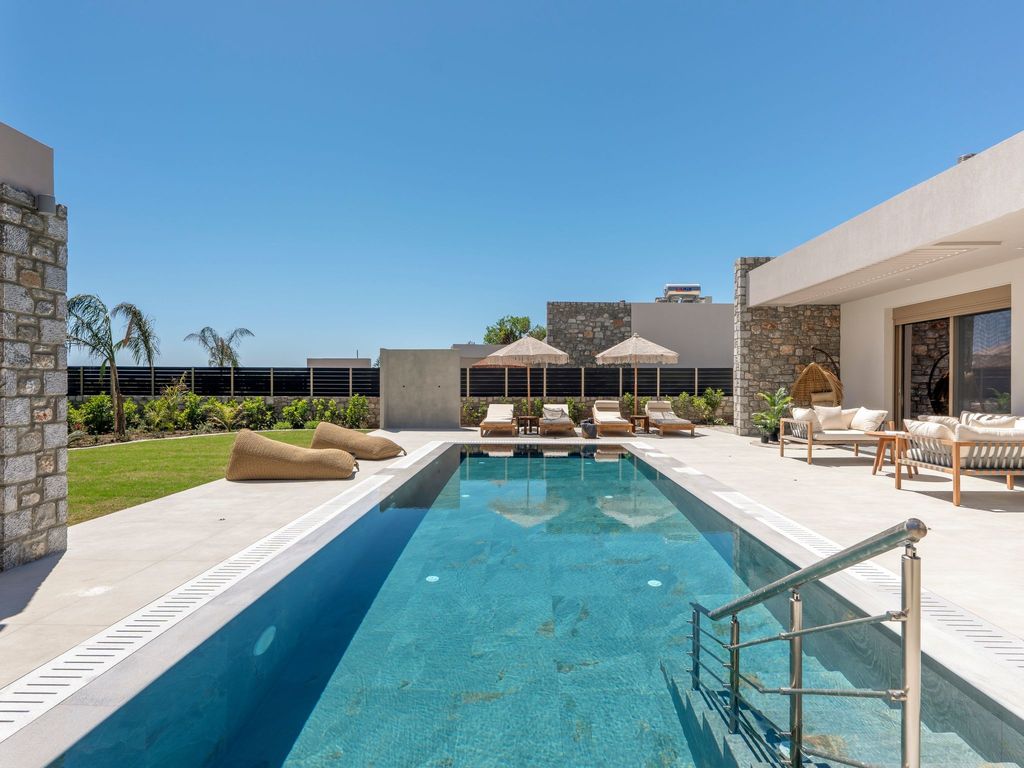 Emerald Estate