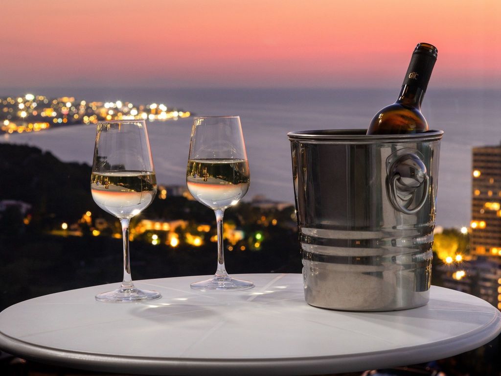 Rhodes Skyline Suites