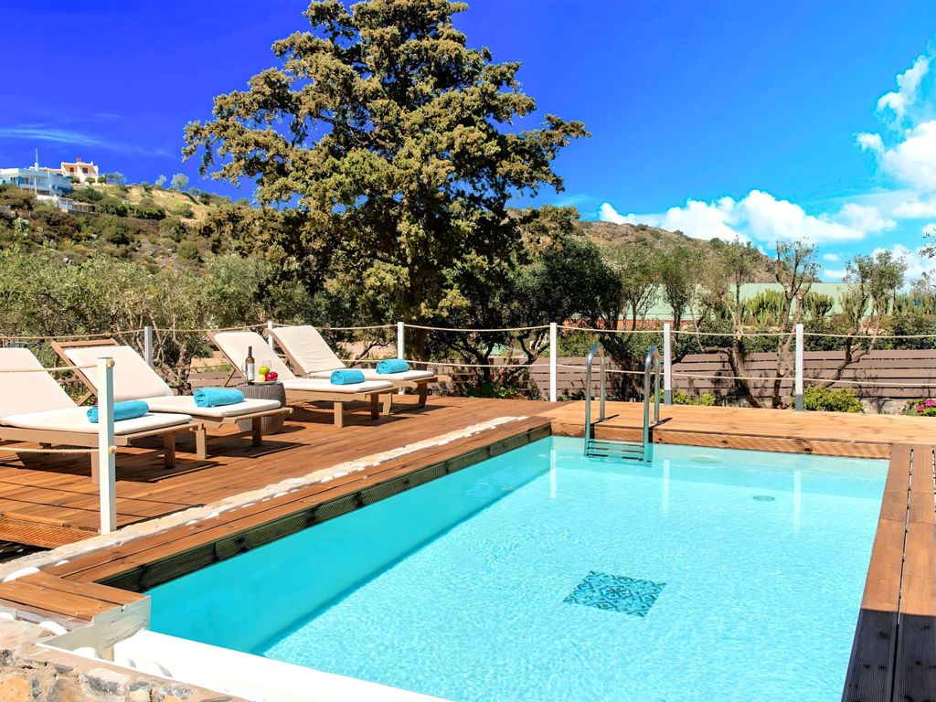 "Cretan Lodge" mit Blick auf das Wasser