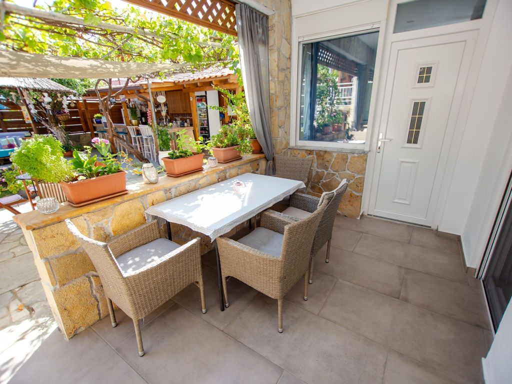 Appartement mit Terrasse