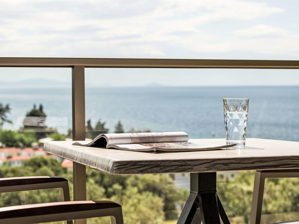 Modernes Studio für 3 Personen, Pool- und Gartenblick