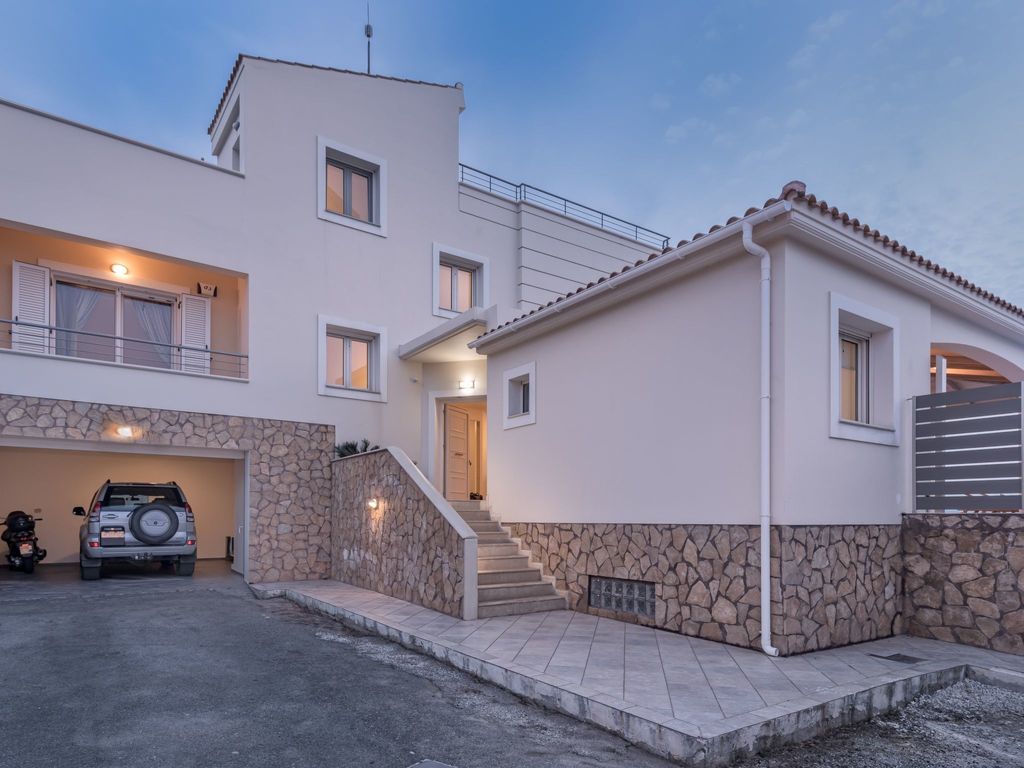 Karmilos Hill Villa - absolute Privatsphäre