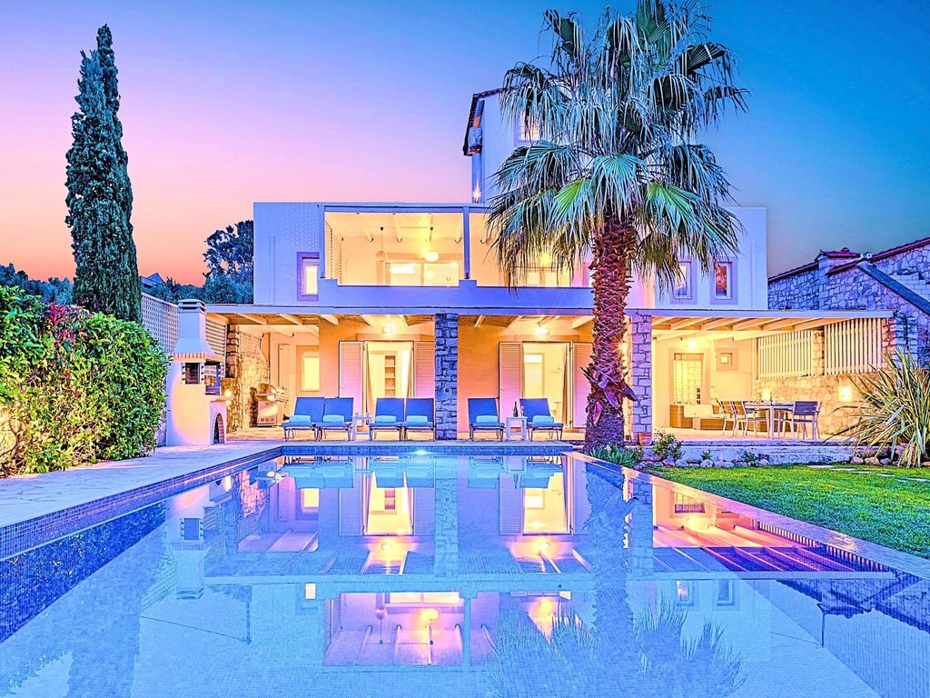 für 15 Personen in Draia, Kreta (West-Kreta)