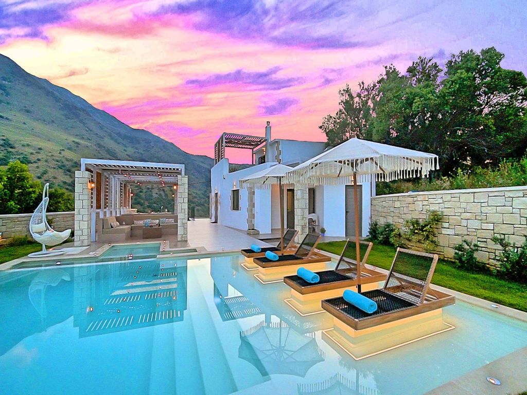 Blue Lake Villa Beheizter Pool
