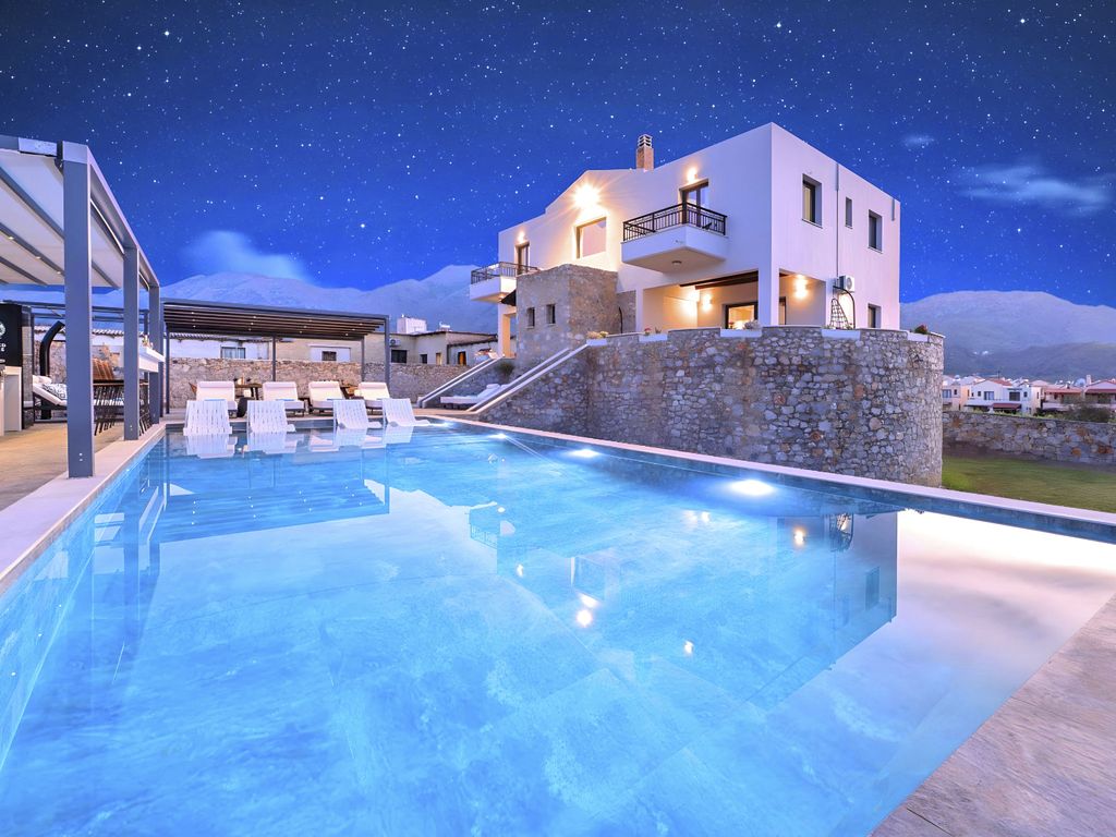 Grey Grand Villa Privater Pool