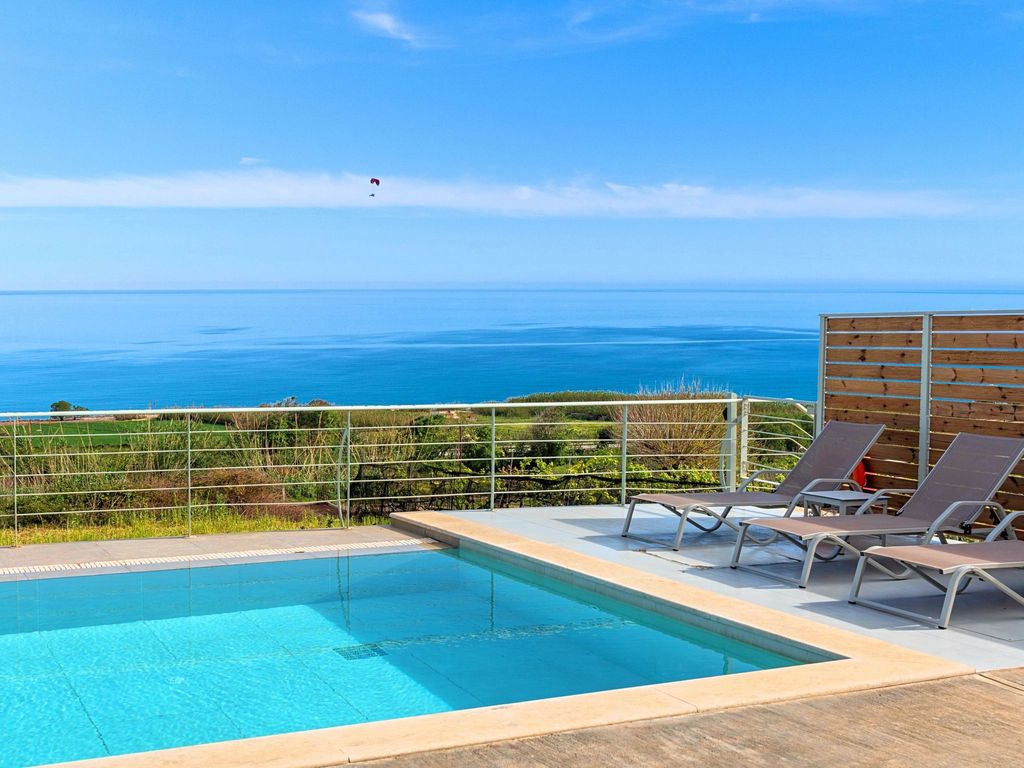in Georgioupoli mit Grill, Garten und Terrasse und Meerblick