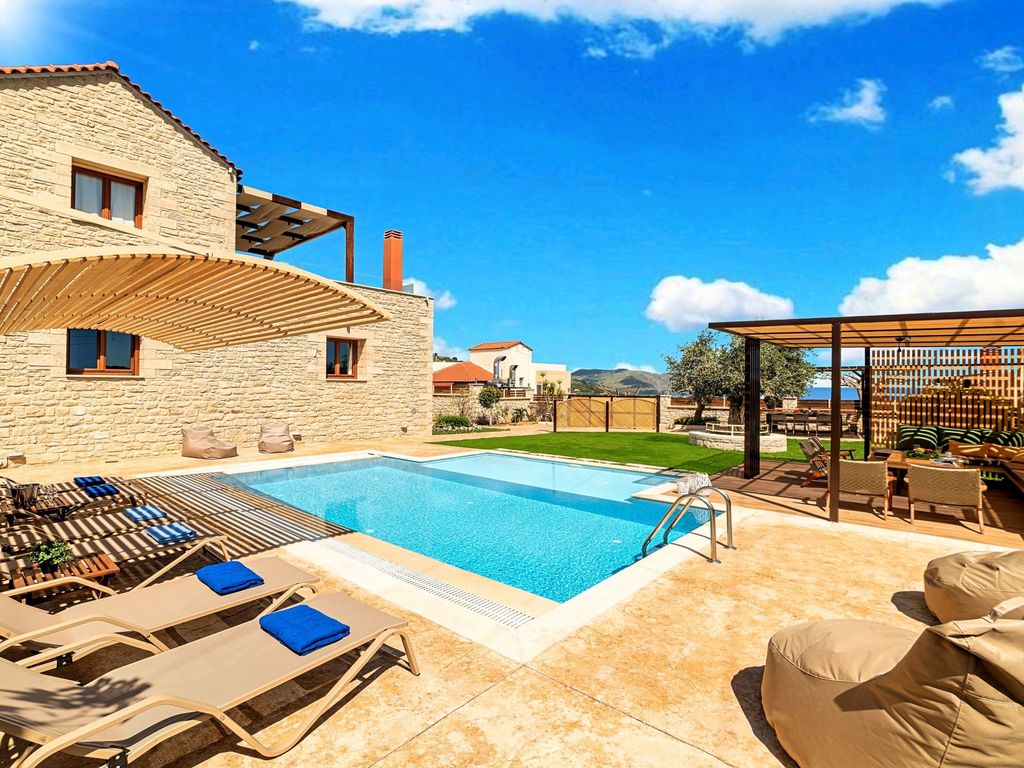 Cretan Sunrise Villa Heated Pool