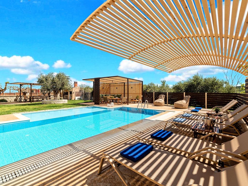 Cretan Sunrise Villa Heated Pool