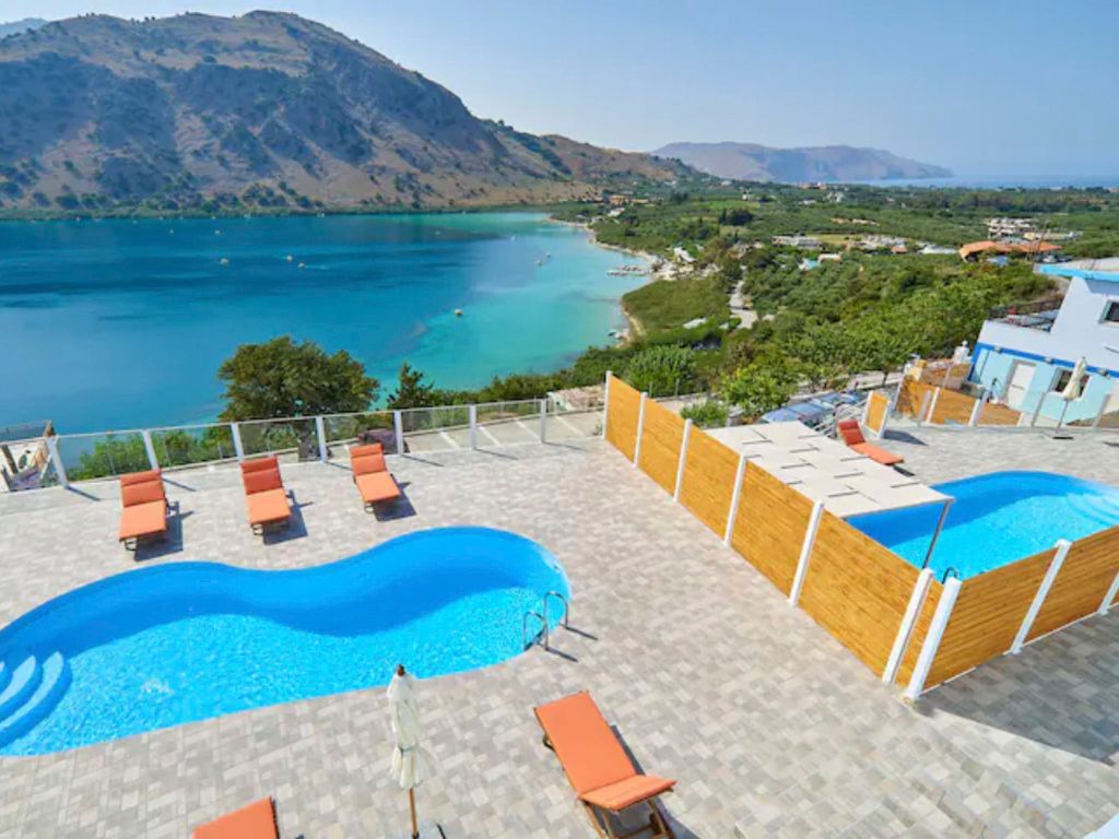 Beste familienfreundliche Villa in der Nähe des Kournas-Sees