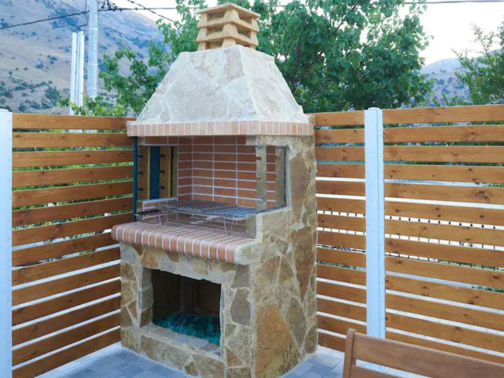 Beste familienfreundliche Villa in der Nähe des Kournas-Sees
