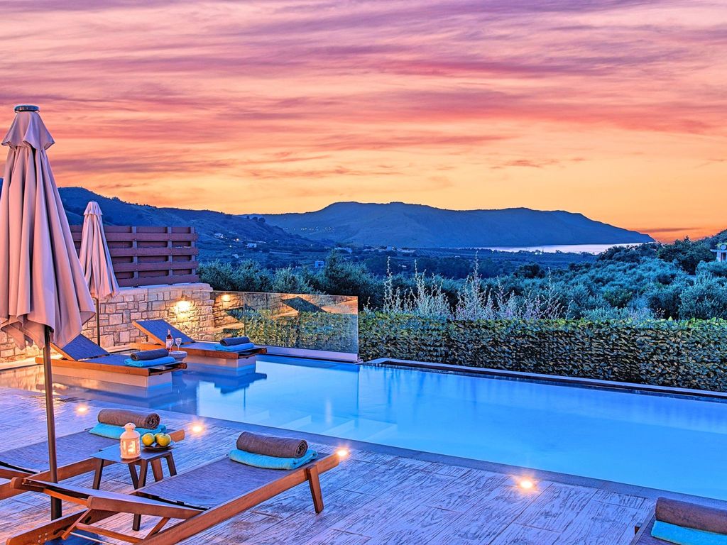 Ferienvilla "Minaos Maxima" mit privatem Pool
